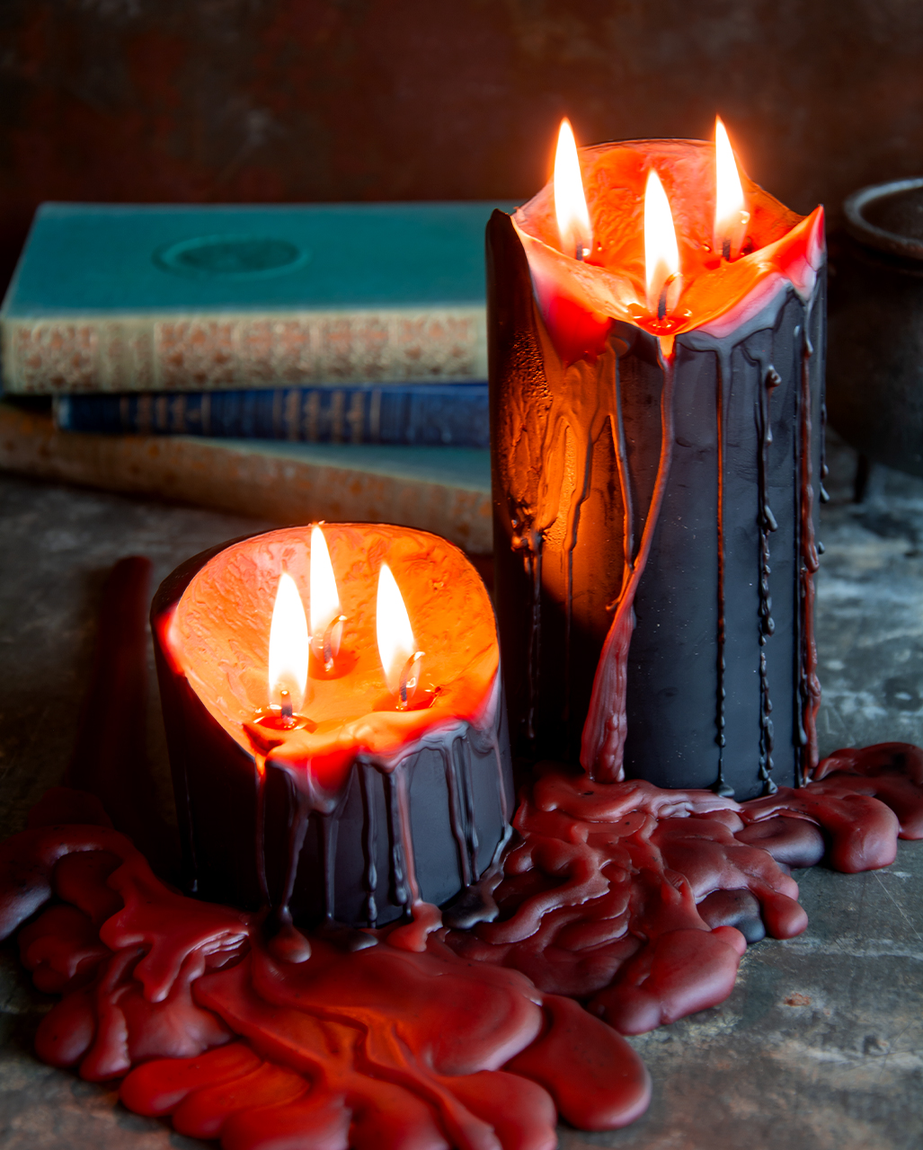 Stumpenkerze Kerze mit Blut Halloween Blutkerze 10x5 cm blutige Deko Tropfkerzen 