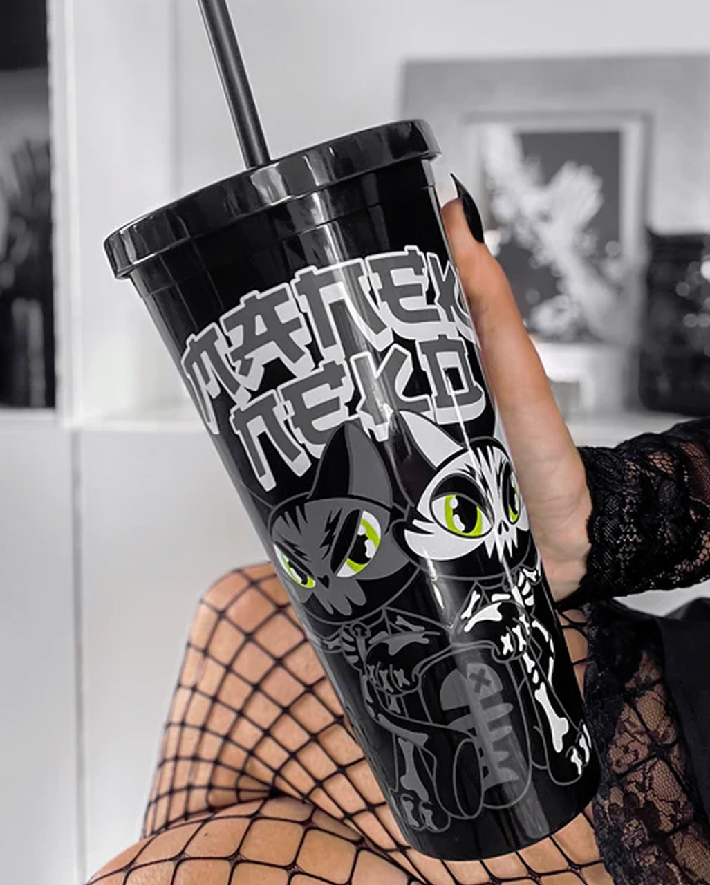 Killstar Goth Juice Tazza Da Viaggio In Plastica Rigida - Capacità 623ml, Coperchio A Vite, Cannuccia Inclusa, Stampa Punk Witchy, Unisex