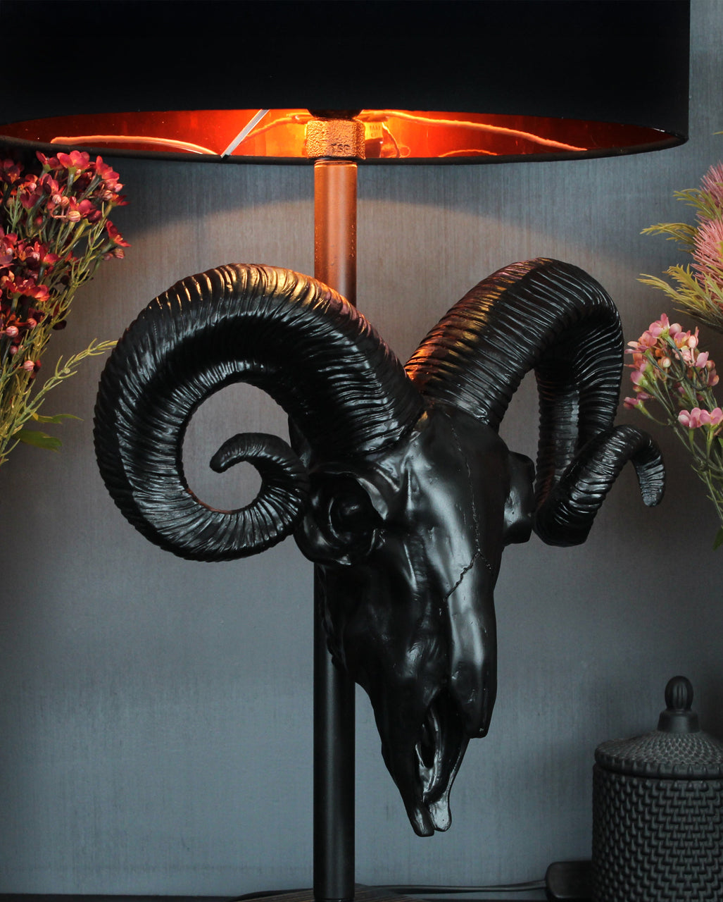 Black Ram Skull Lamp With Lampshade 68cm ★ Gothic decoration | Horror ...