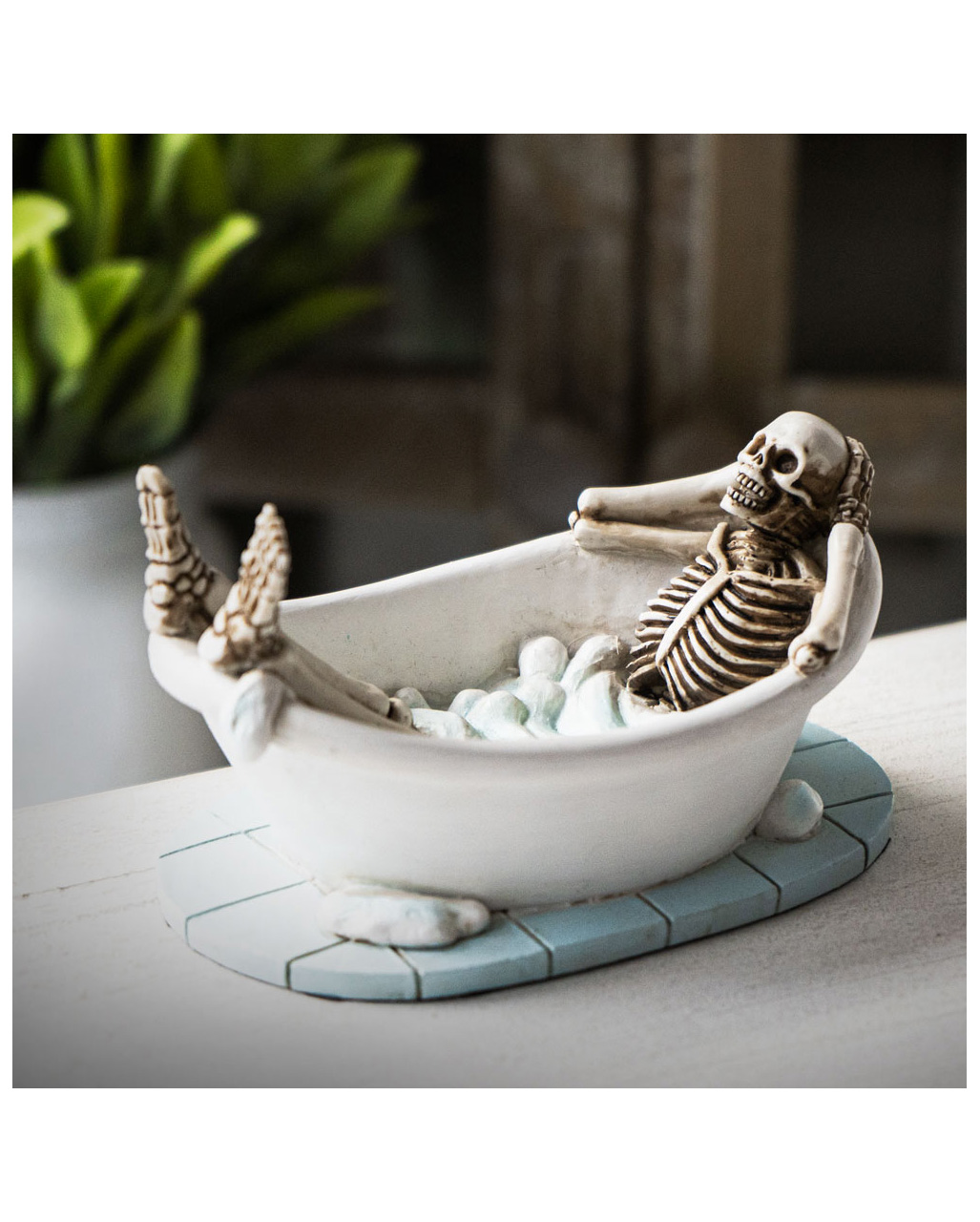Skelett in der Badewanne als Geschenkartikel kaufen!